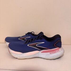 Brooks Women's Athletic Shoes - Navy and Coral